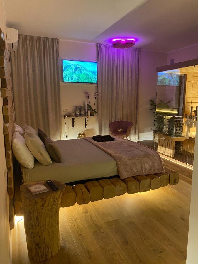 Love Space Sensory Spa & Relax Suite Santa Maria delle Mole Bagian luar foto